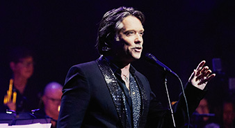 Rufus Wainwright Does Kurt Weill